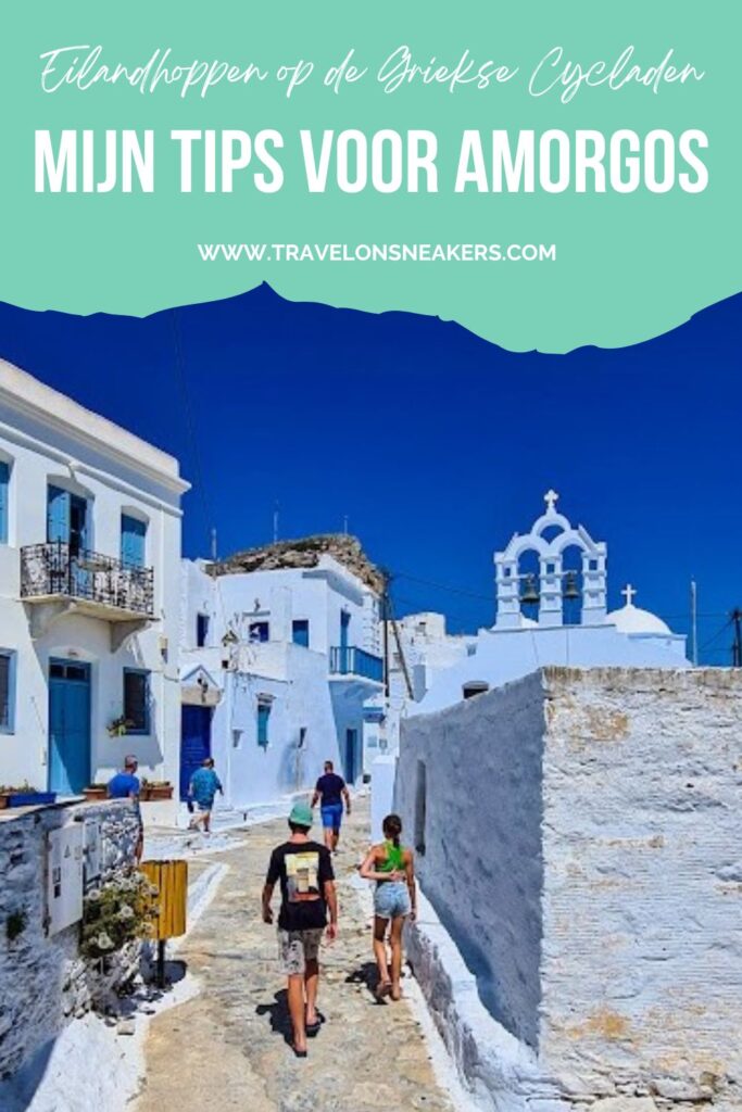 Ga je eilandhoppen op de Griekse Cycladen en je houdt van authenticiteit, dan mag het Griekse eiland Amorgos niet ontbreken op je route. Want alhoewel de Griekse Cycladen eilanden Santorini, Paros en Mykonos een stuk populairder zijn, heeft Amorgos mij op alle vlakken geweldig gecharmeerd. 